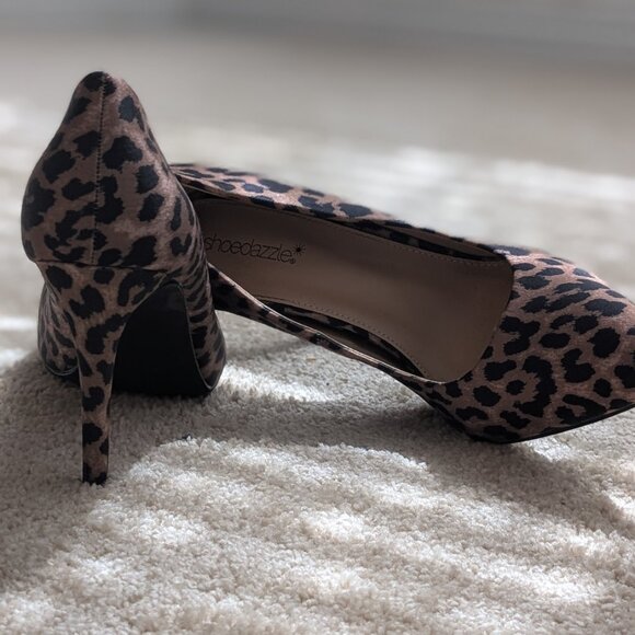 Cheetah Print ShoeDazzle Heels – Size 9 – Like New! - Picture 2 of 4